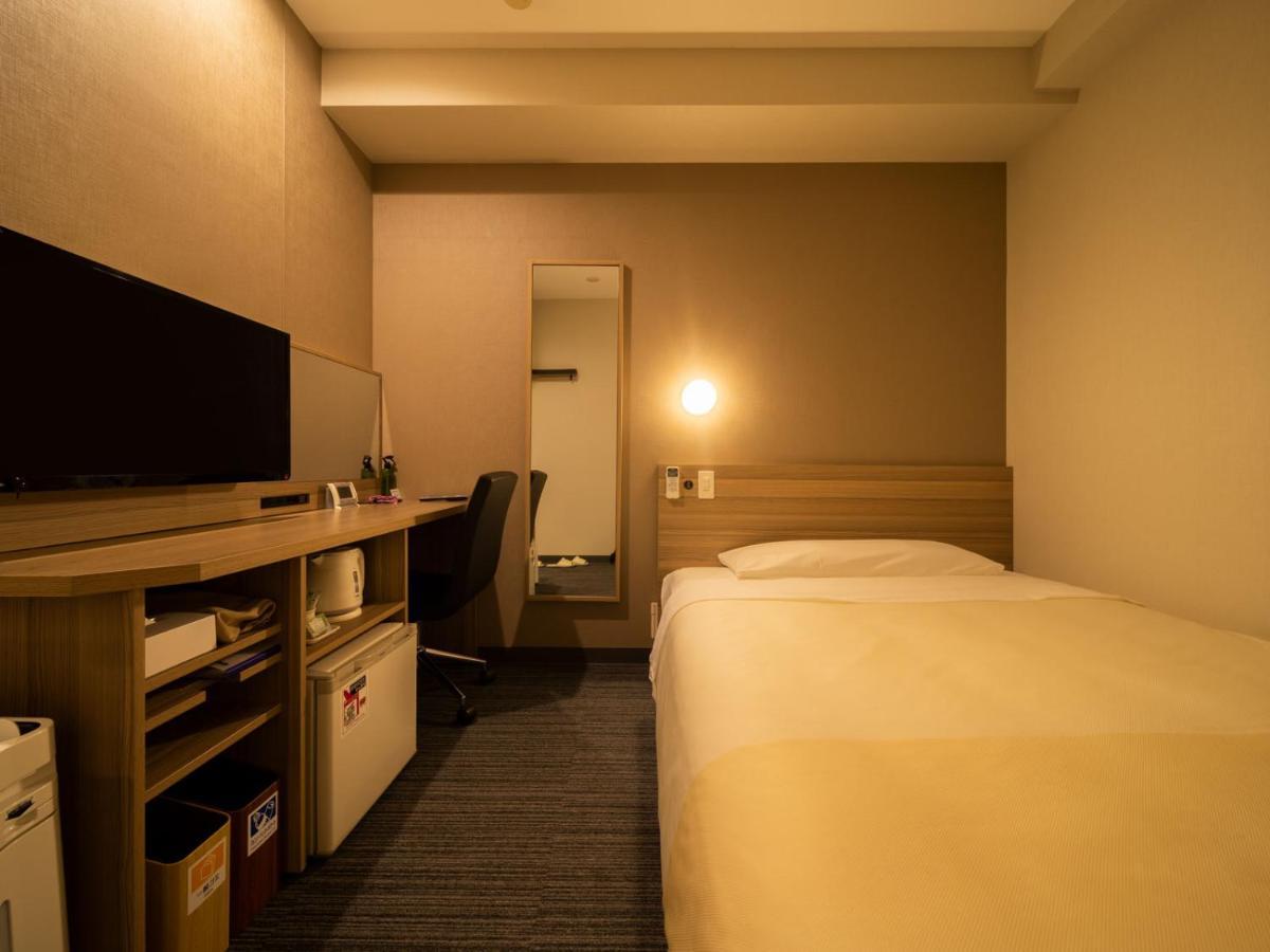 Super Hotel Shinyokohama Yokohama  Exterior photo